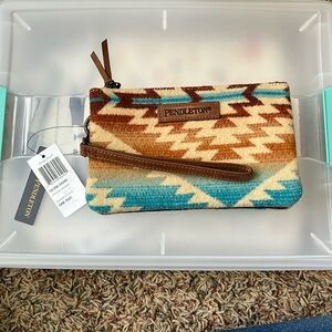 Pendleton 3 pocket keeper